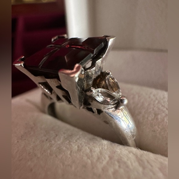 Vintage Garnet Statement Ring Size 8 - Picture 2 of 11